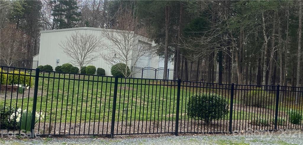 Waters Edge - Residential