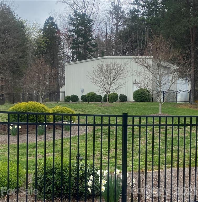 Waters Edge - Residential