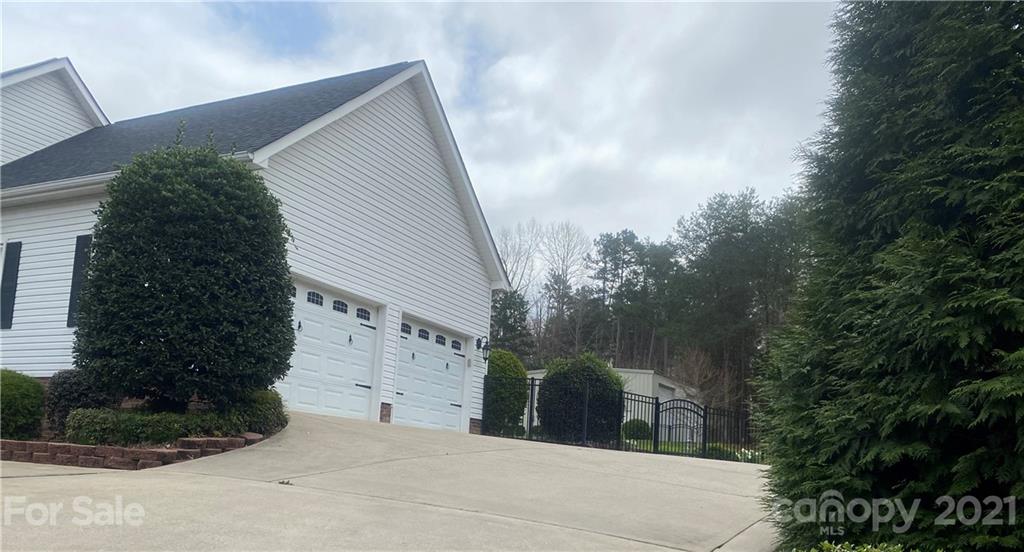 Waters Edge - Residential