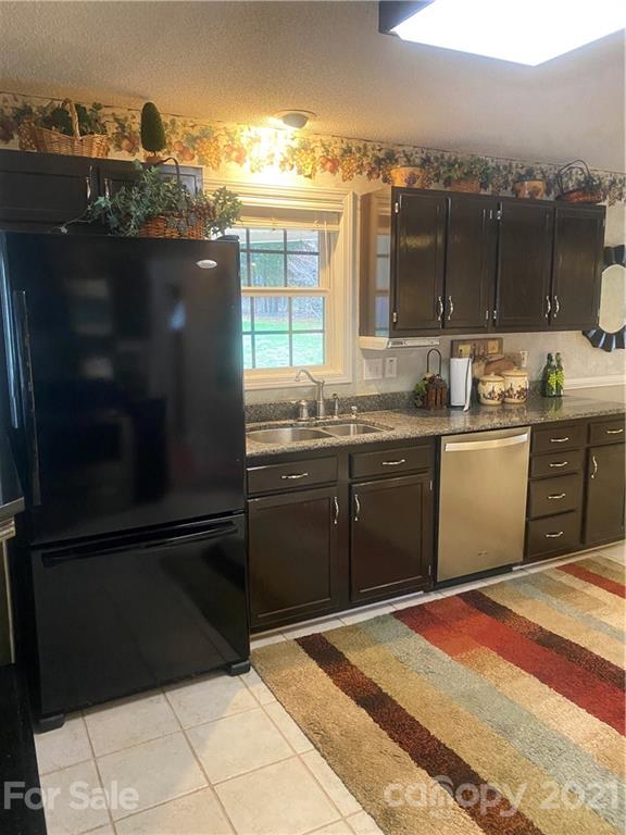 Waters Edge - Residential