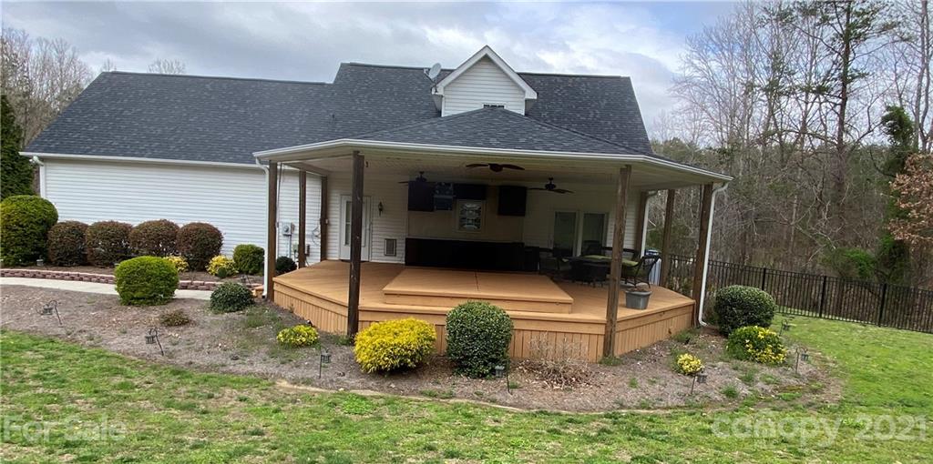 Waters Edge - Residential