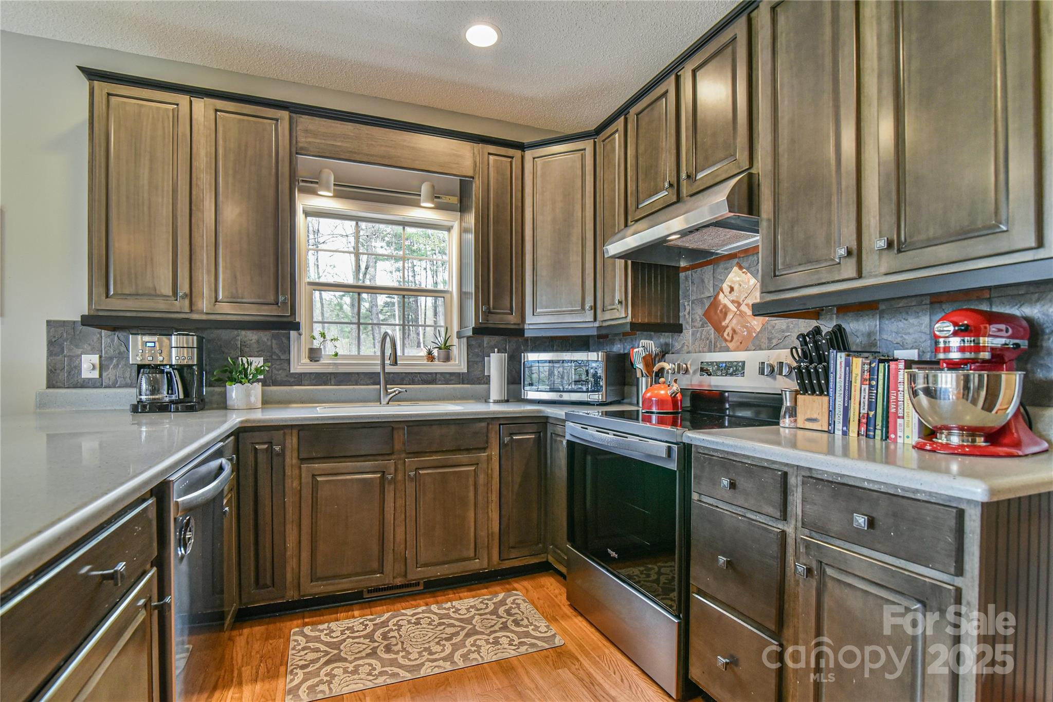 505 Kings Ridge