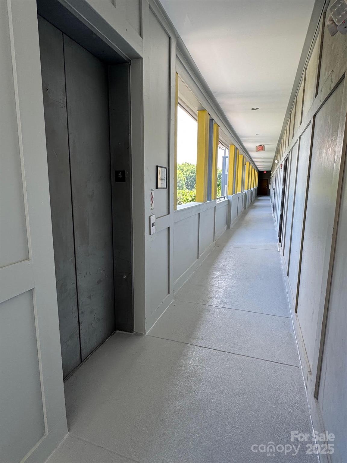 514 W 10th Street 403