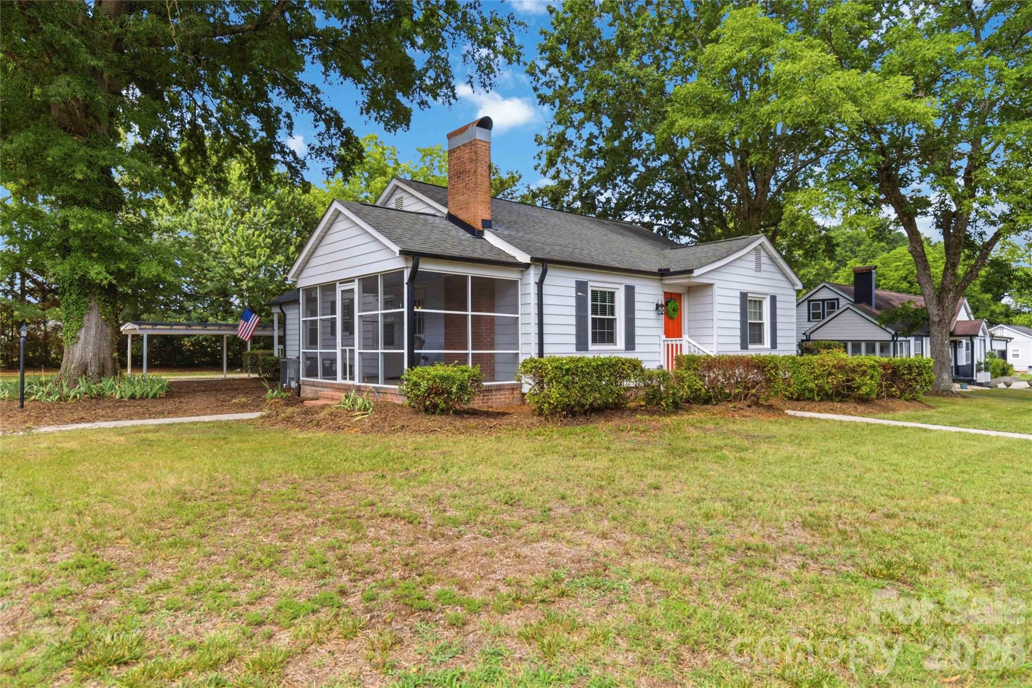 201 W Elm Street