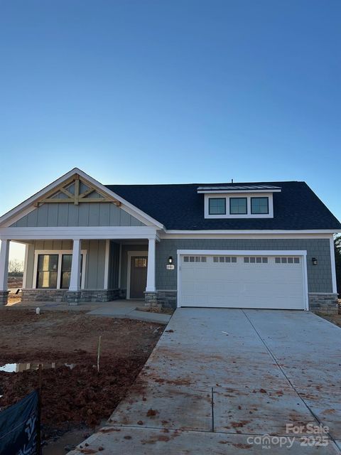 3060 Five Creek Road 34 Charlotte NC 28213