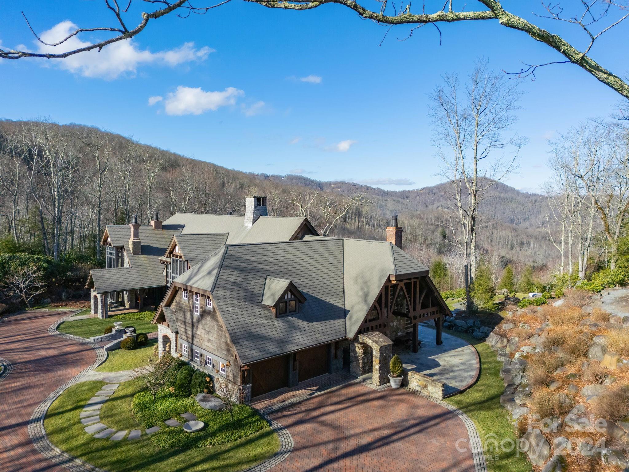 Banner Elk, North Carolina 28604, United States, 4 Bedrooms Bedrooms, ,5 BathroomsBathrooms,Residential,Active,66559