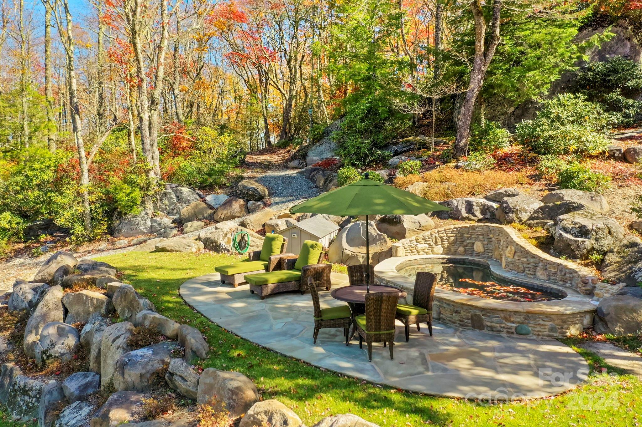 Banner Elk, North Carolina 28604, United States, 4 Bedrooms Bedrooms, ,5 BathroomsBathrooms,Residential,Active,66559