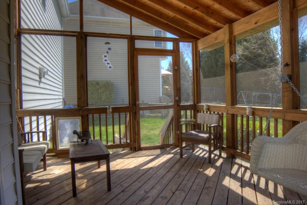 Macaulay - Residential Lease