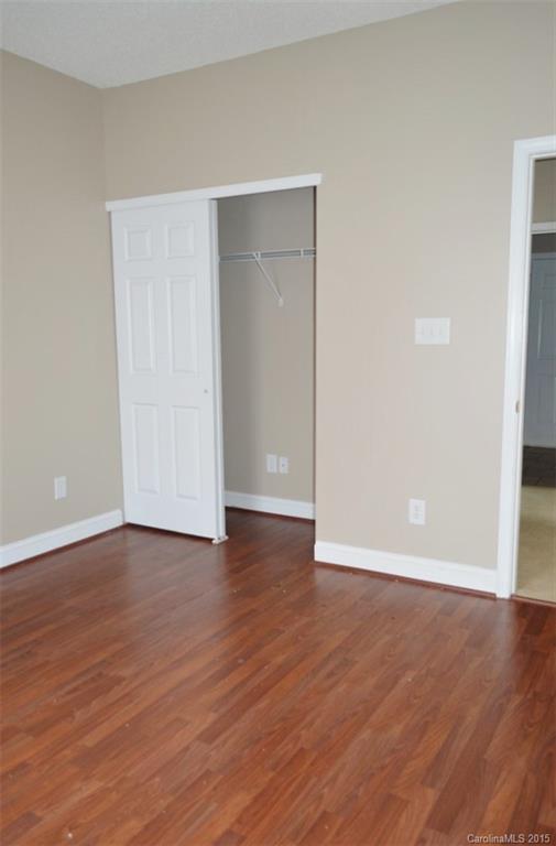 Hamilton Lakes - Residential