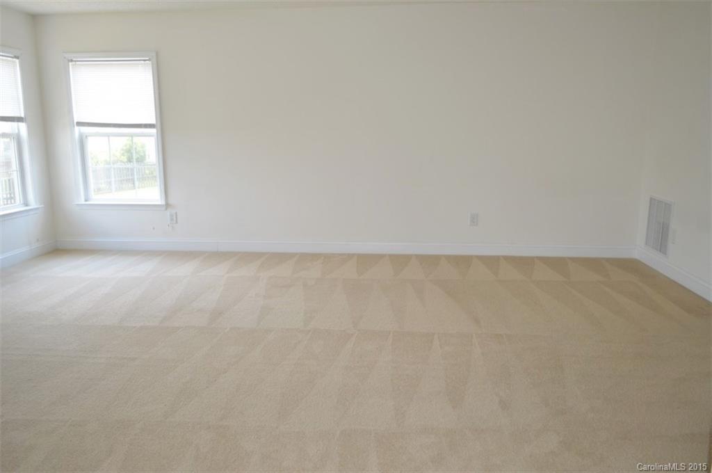 Hamilton Lakes - Residential