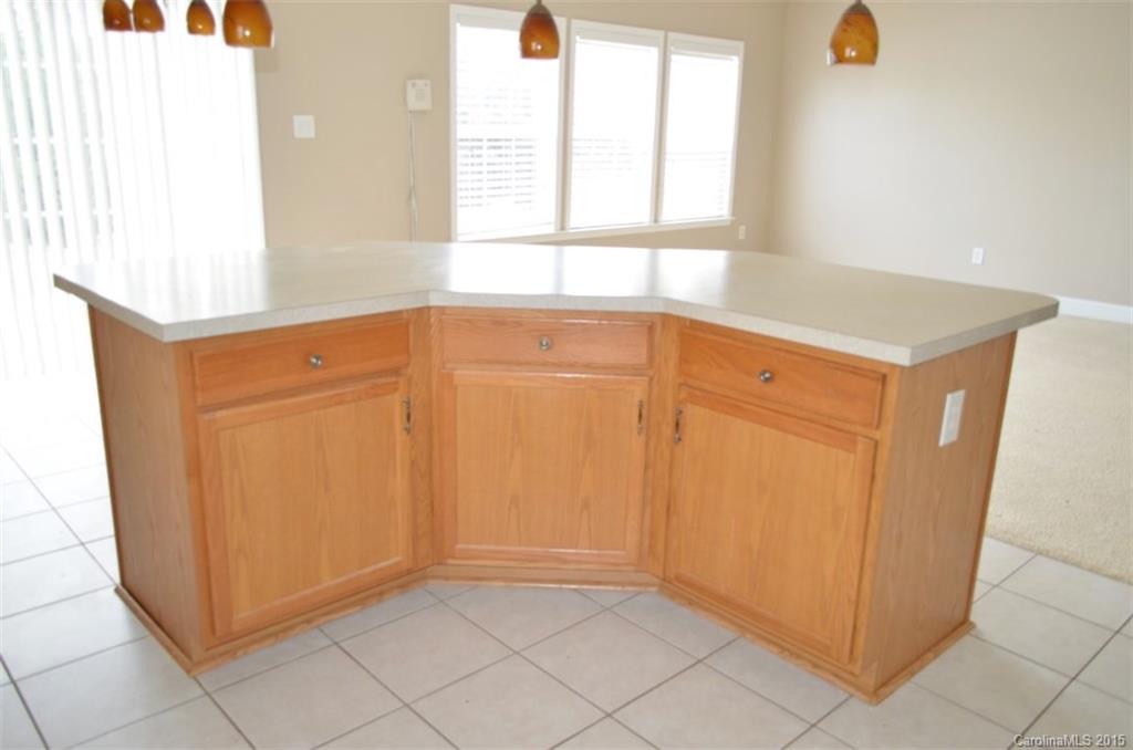 Hamilton Lakes - Residential