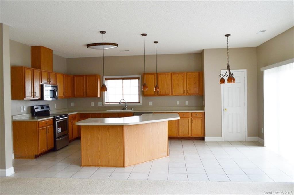 Hamilton Lakes - Residential