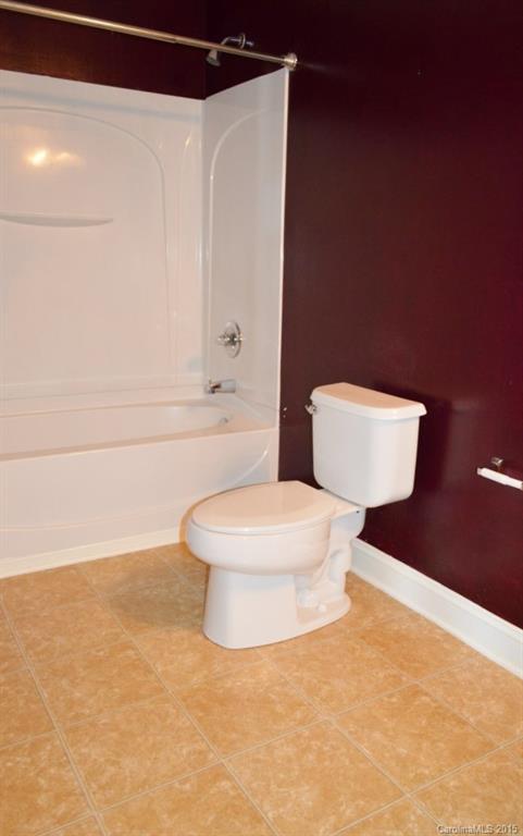 Hamilton Lakes - Residential