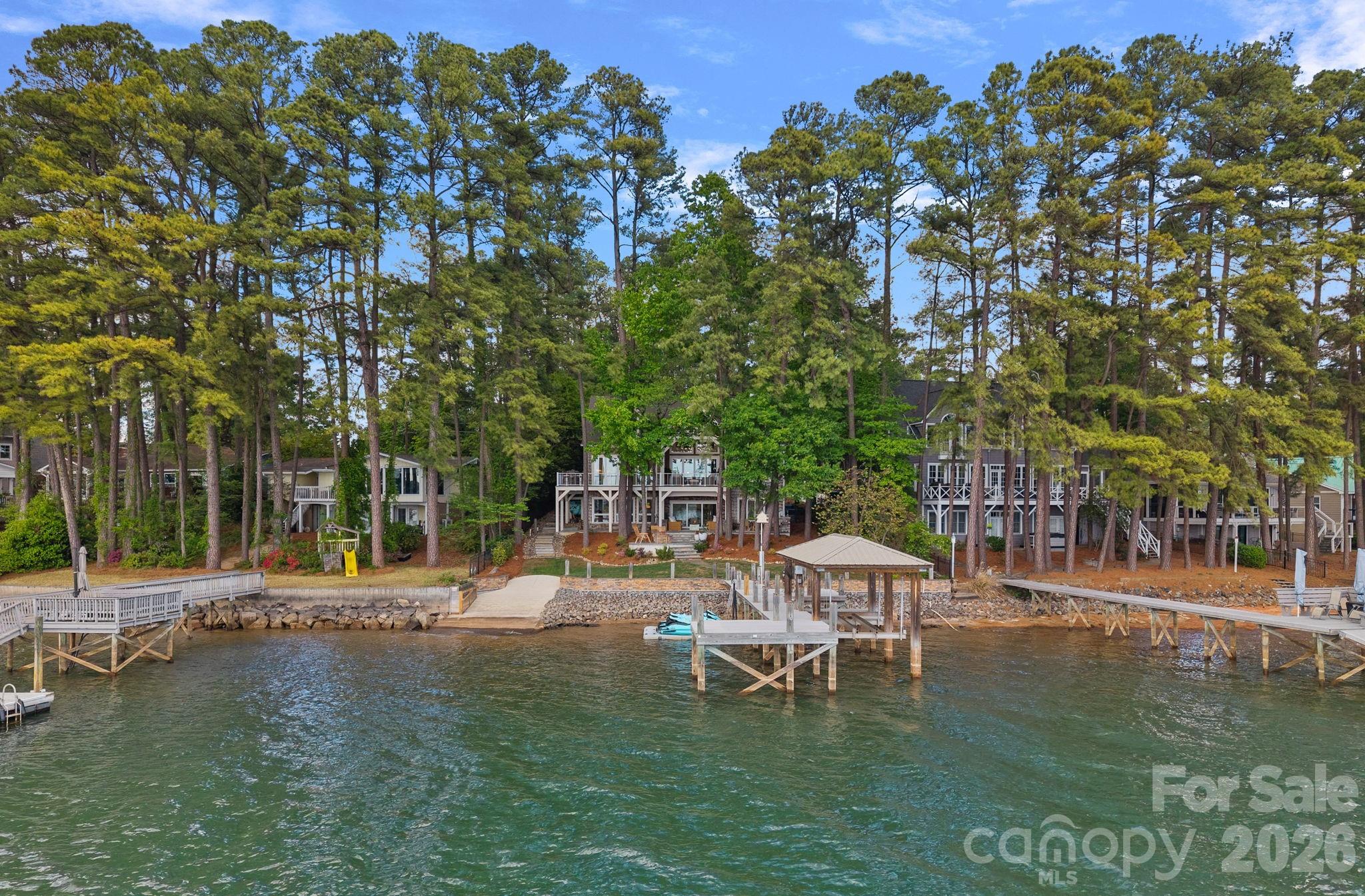 Island Forest - Residential