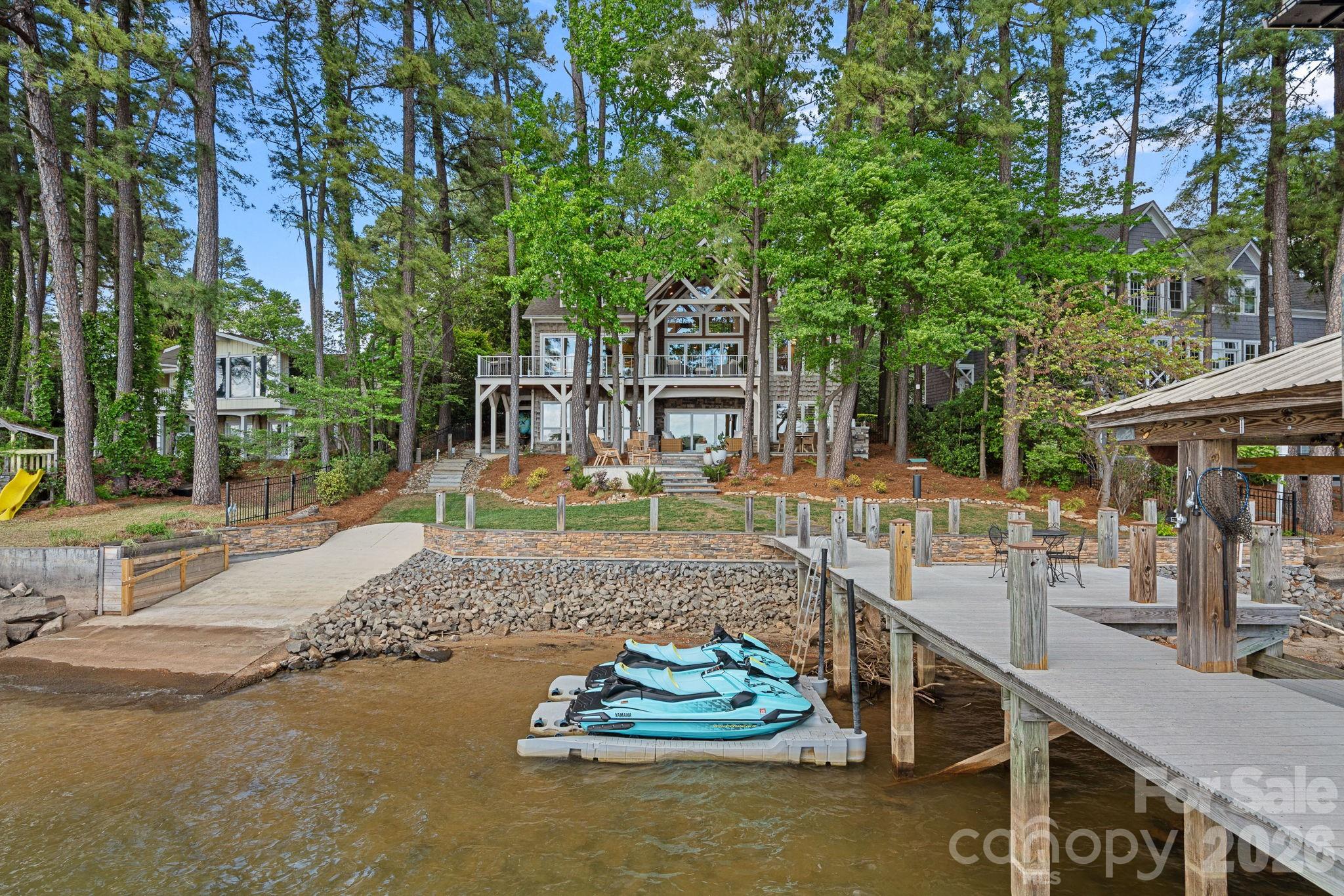 Island Forest - Residential