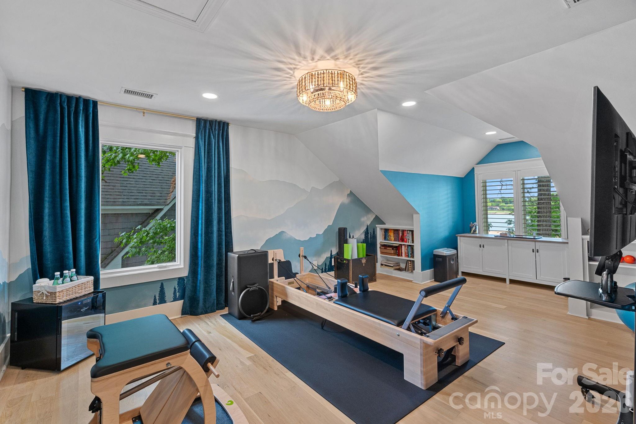 Island Forest - Residential