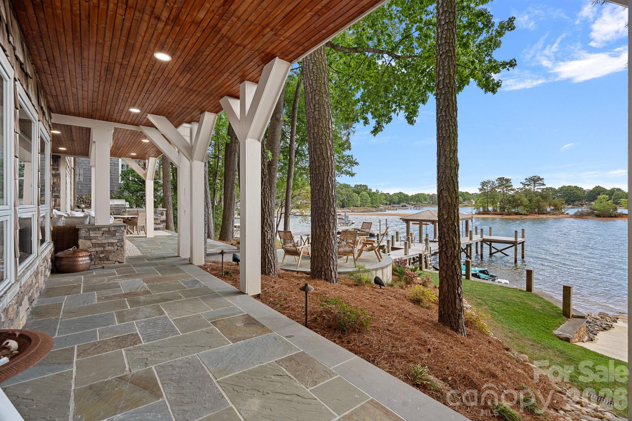 Island Forest - Residential