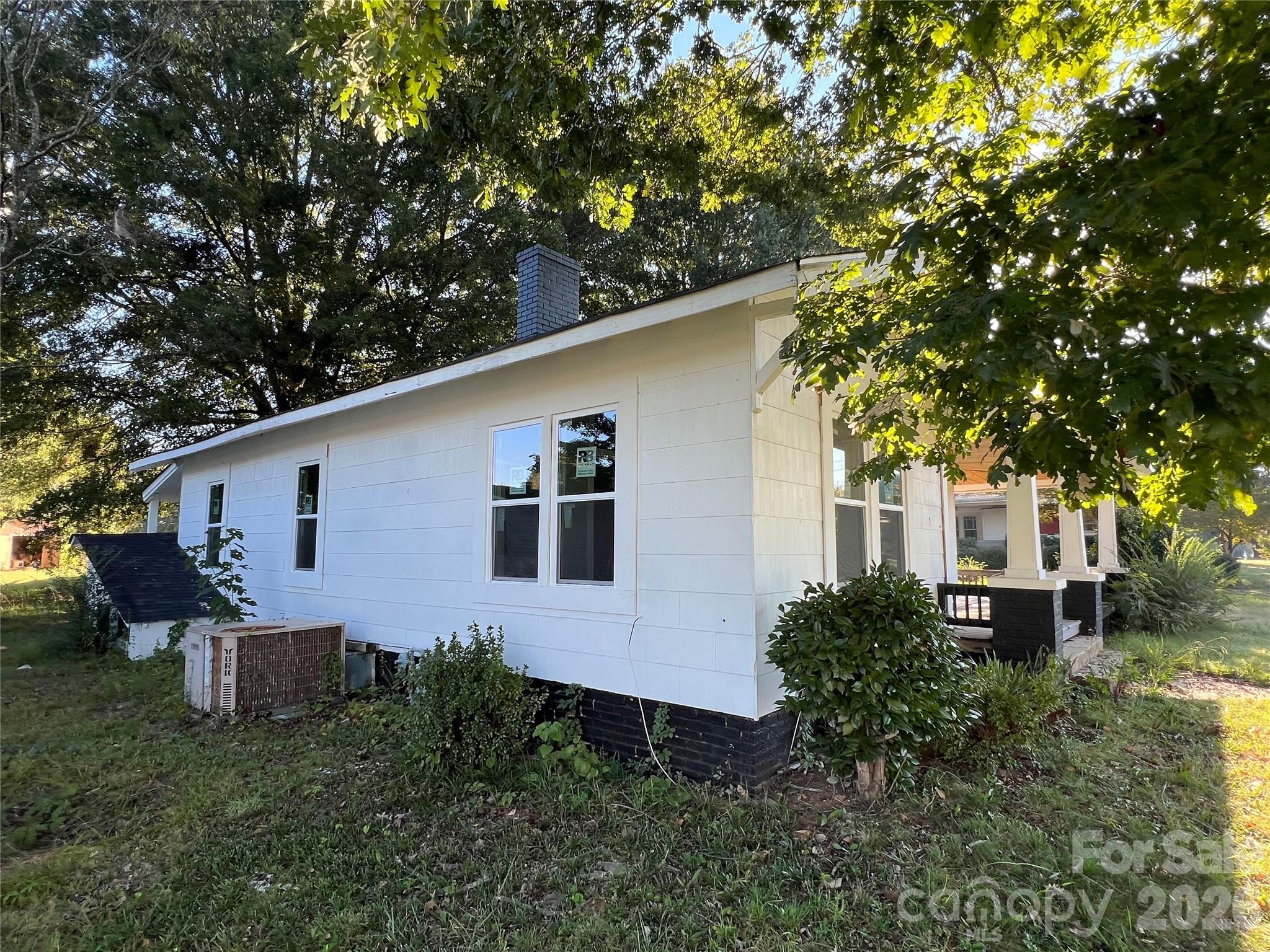 1313 E Maiden Road