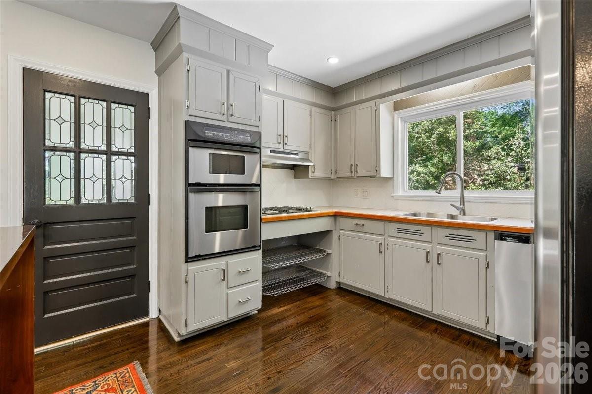 Town And Country Estates - Residential