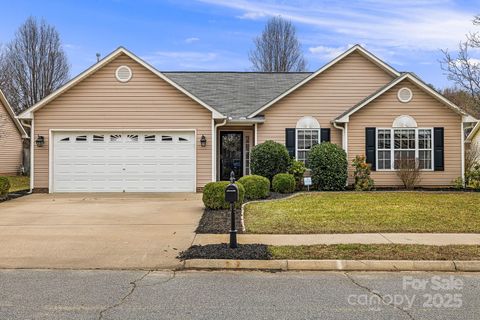 143 S Sunberry Trail Fletcher NC 28732