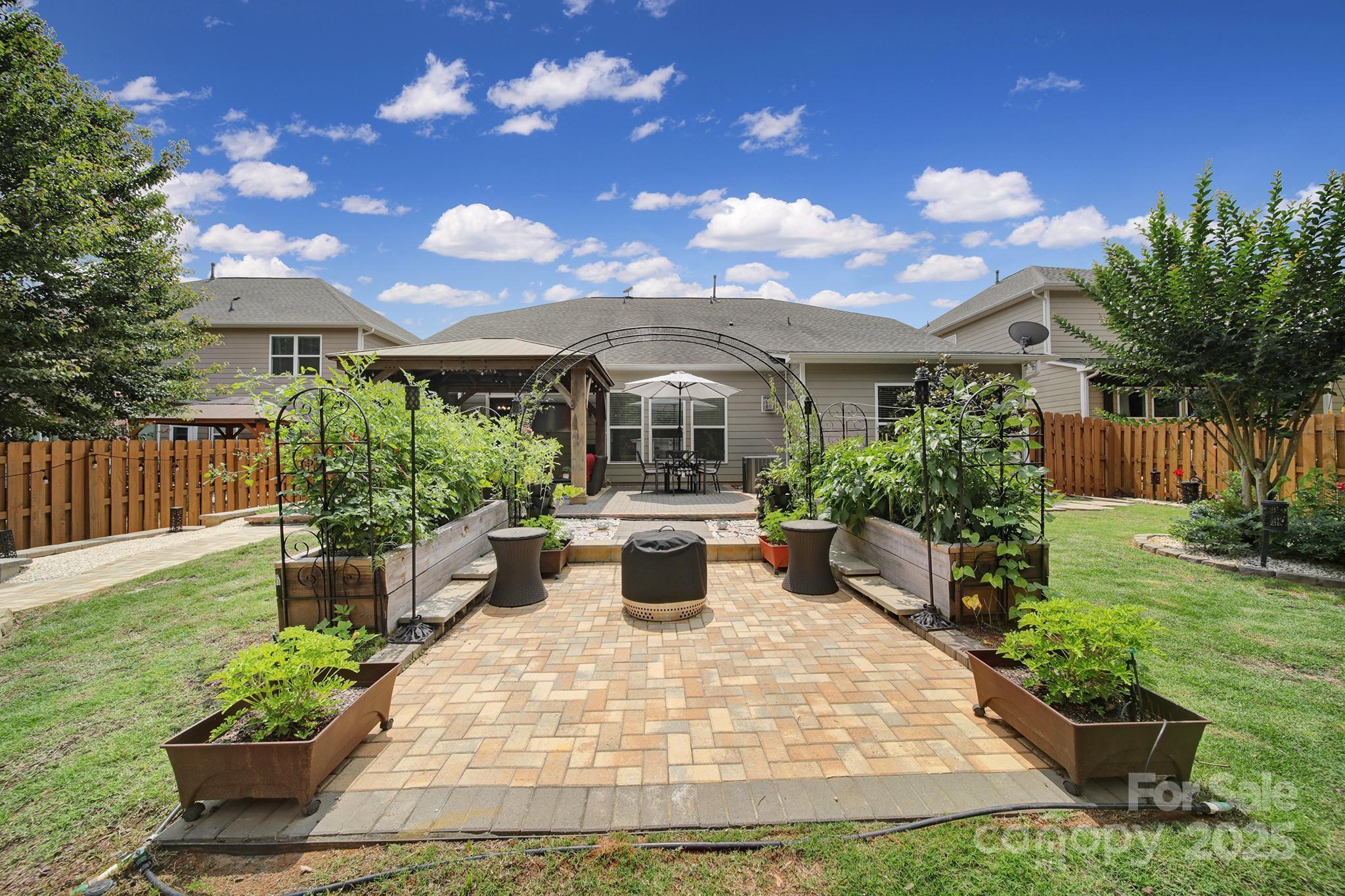 Tilley Manor - Residential