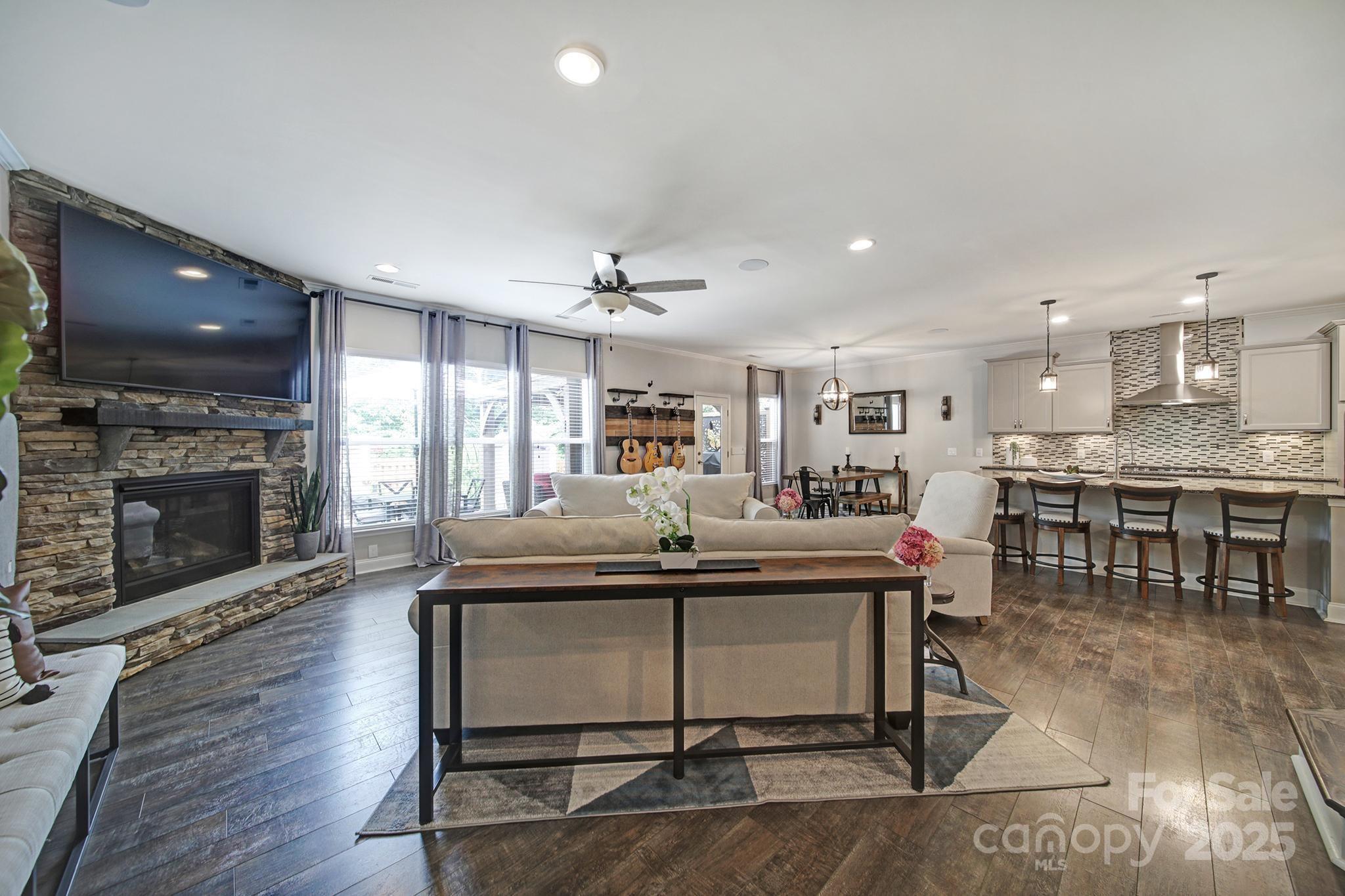 Tilley Manor - Residential