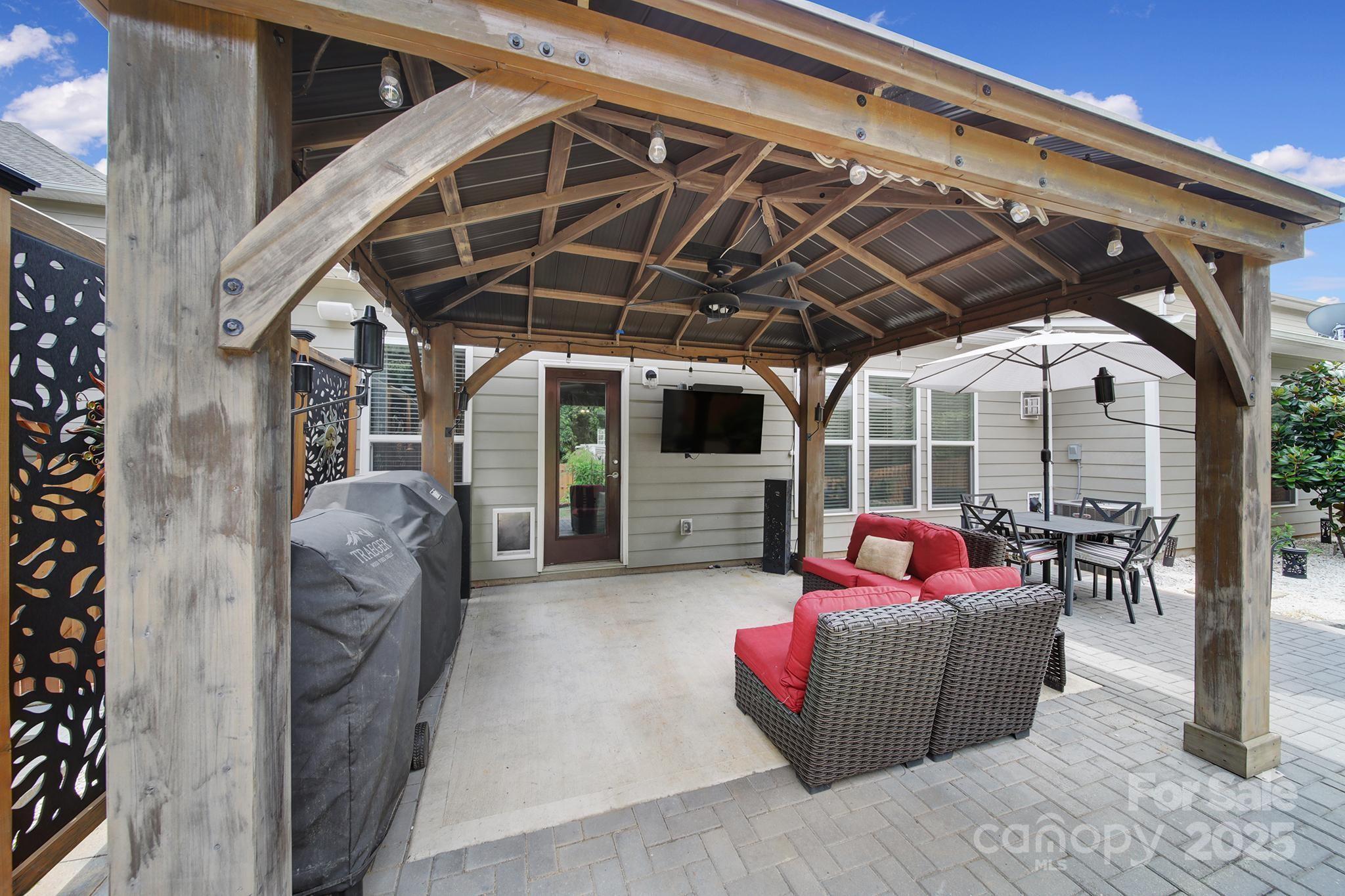 Tilley Manor - Residential