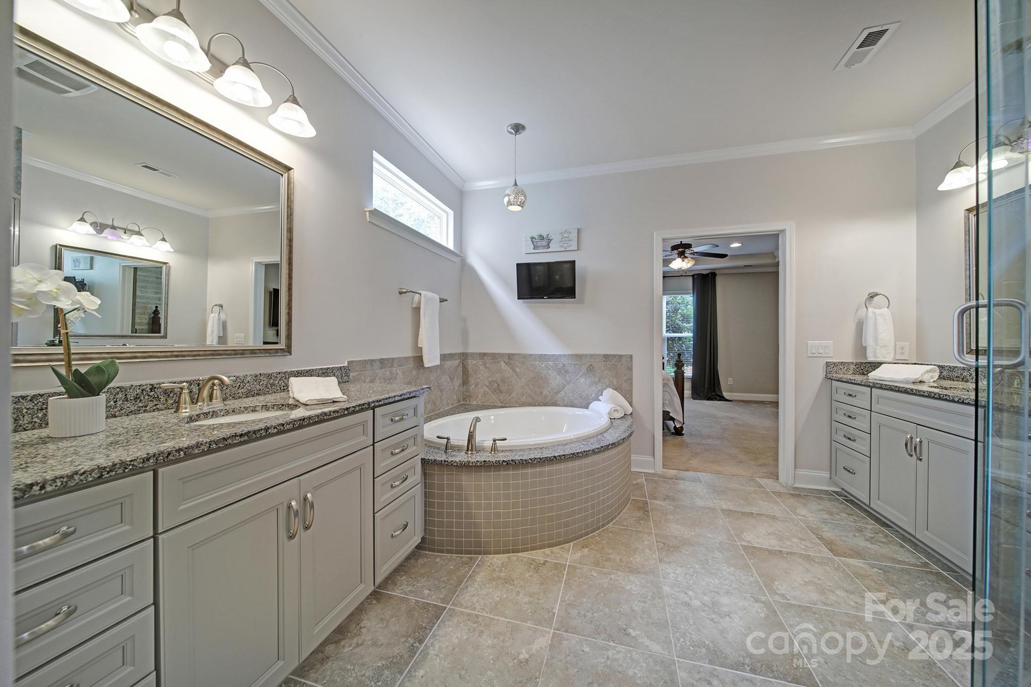 Tilley Manor - Residential