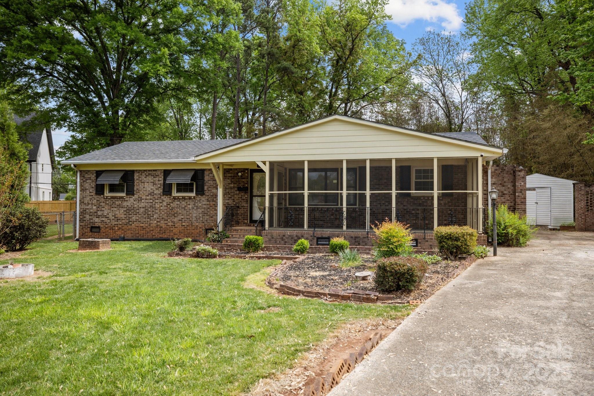 1113 Urban Place