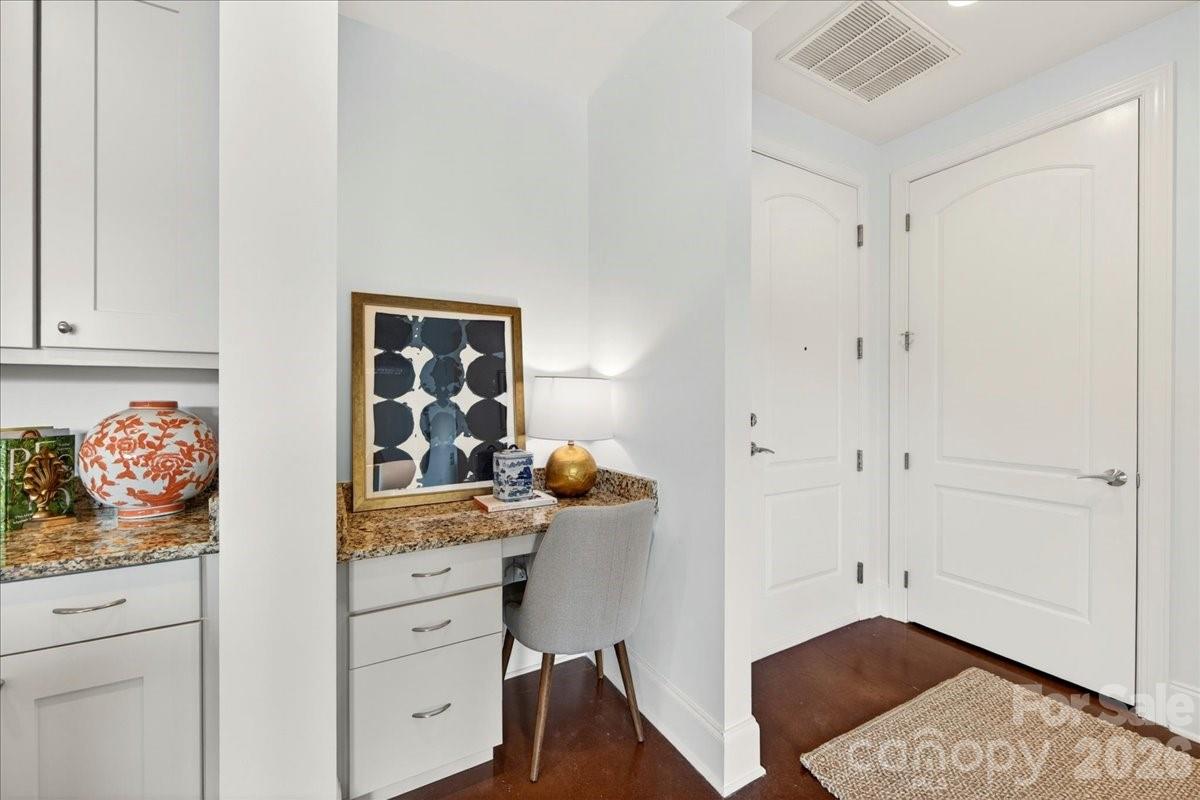 2338 Yadkin Avenue 502