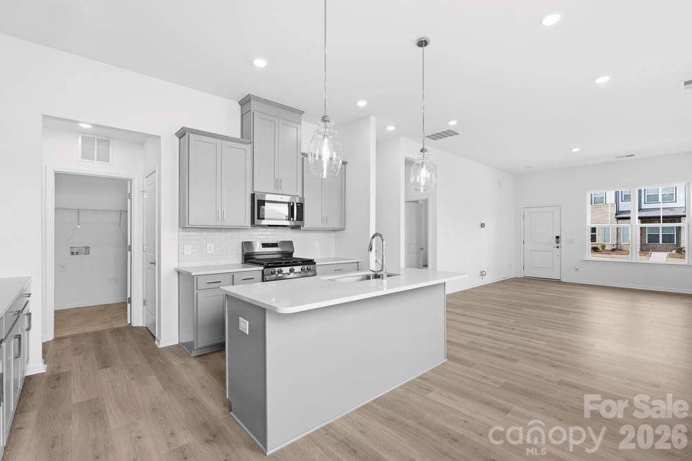 The Ridge at Sugar Creek - Residential