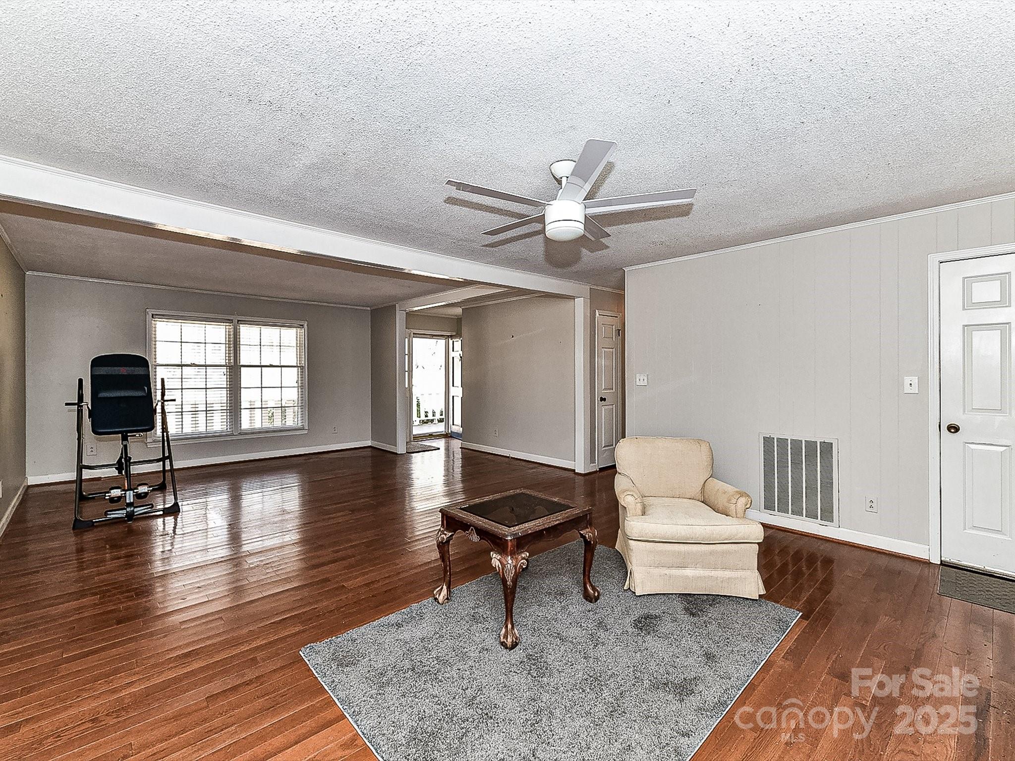 Club Side Estates - Residential