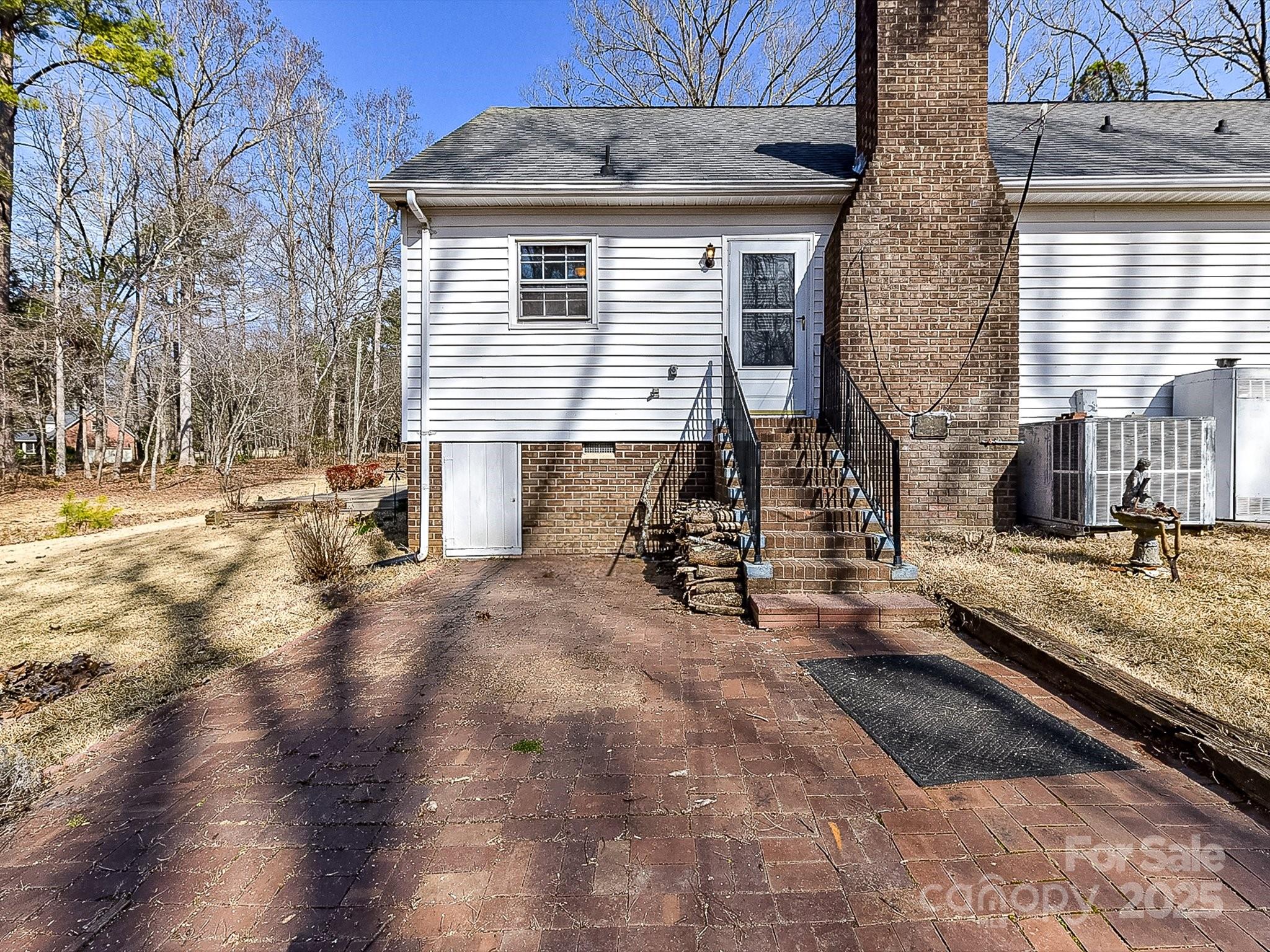 Club Side Estates - Residential