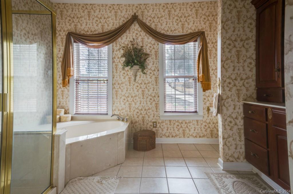 Tega Cay - Residential