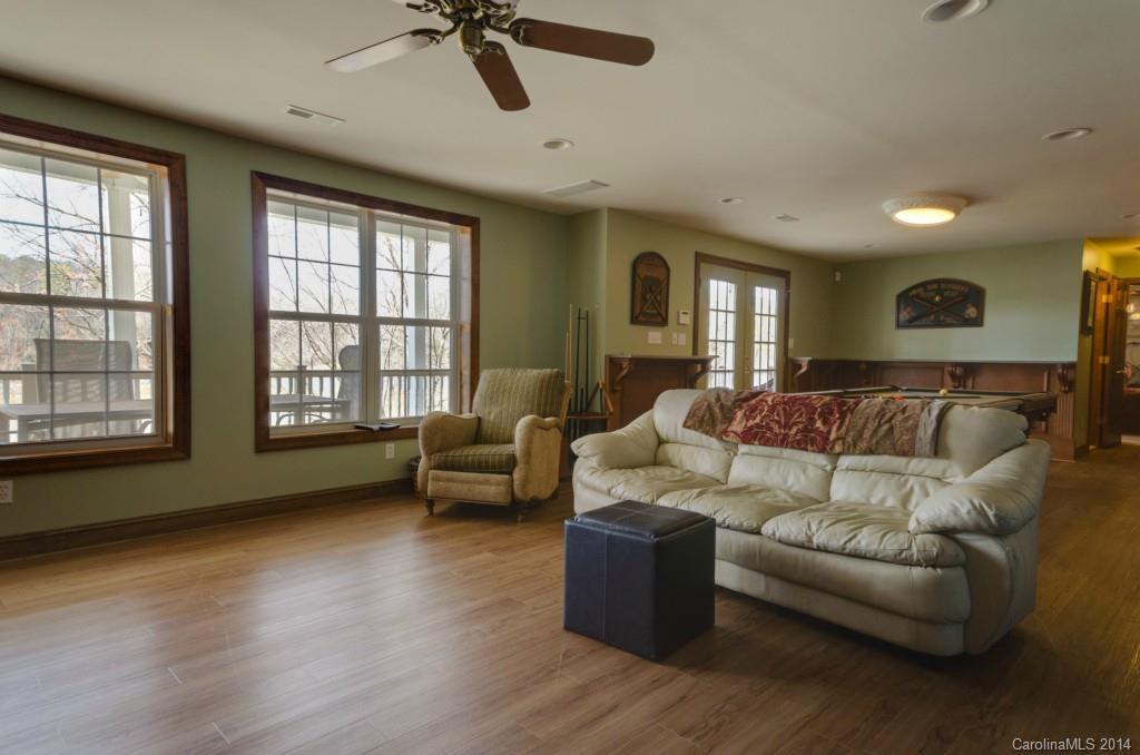 Tega Cay - Residential