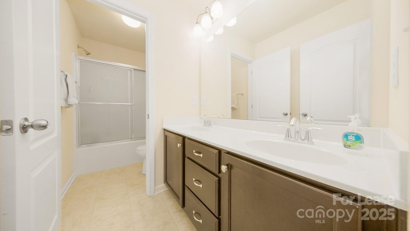 The Retreat at Rayfield - Residential Lease