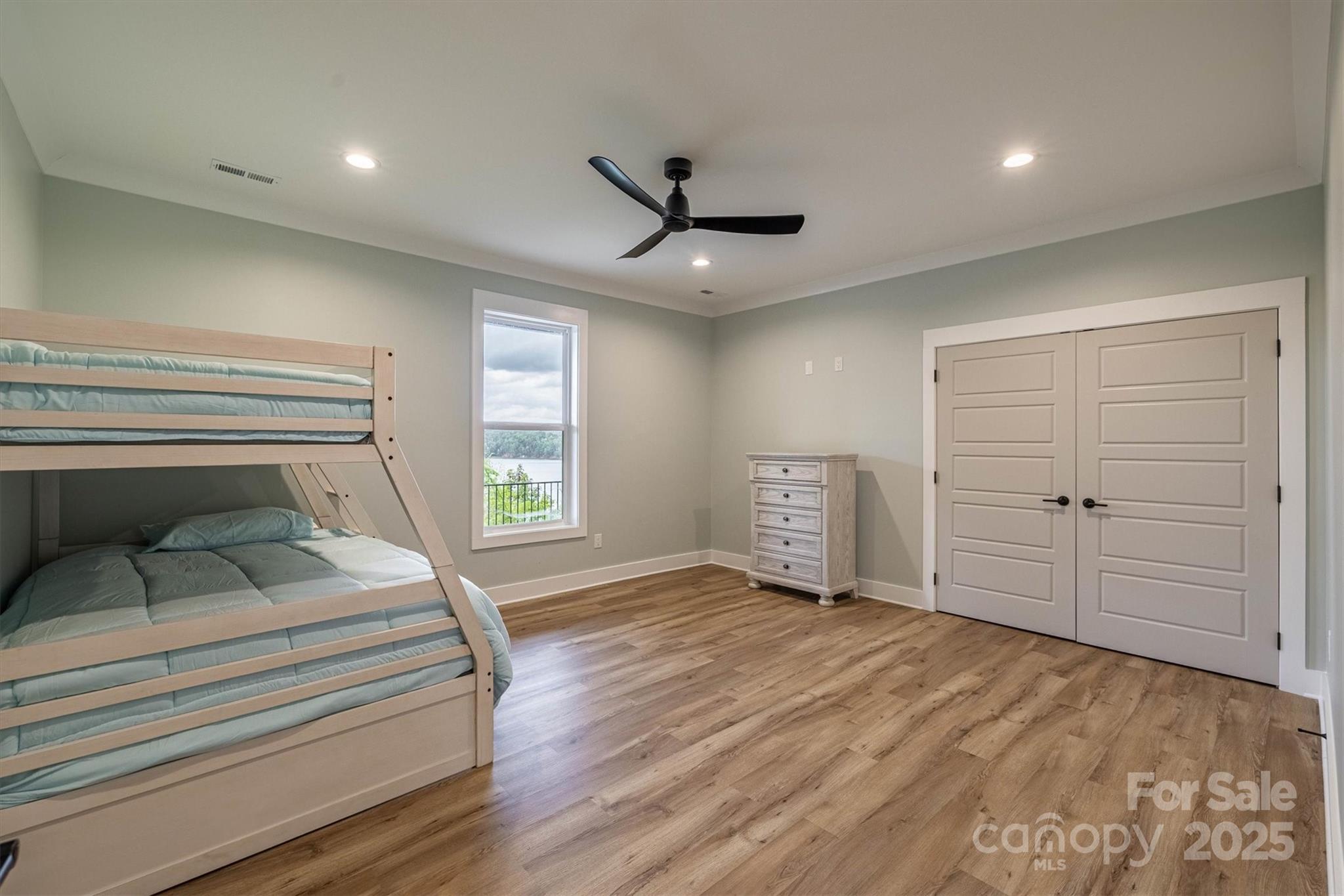 Bear Cliff - Residential