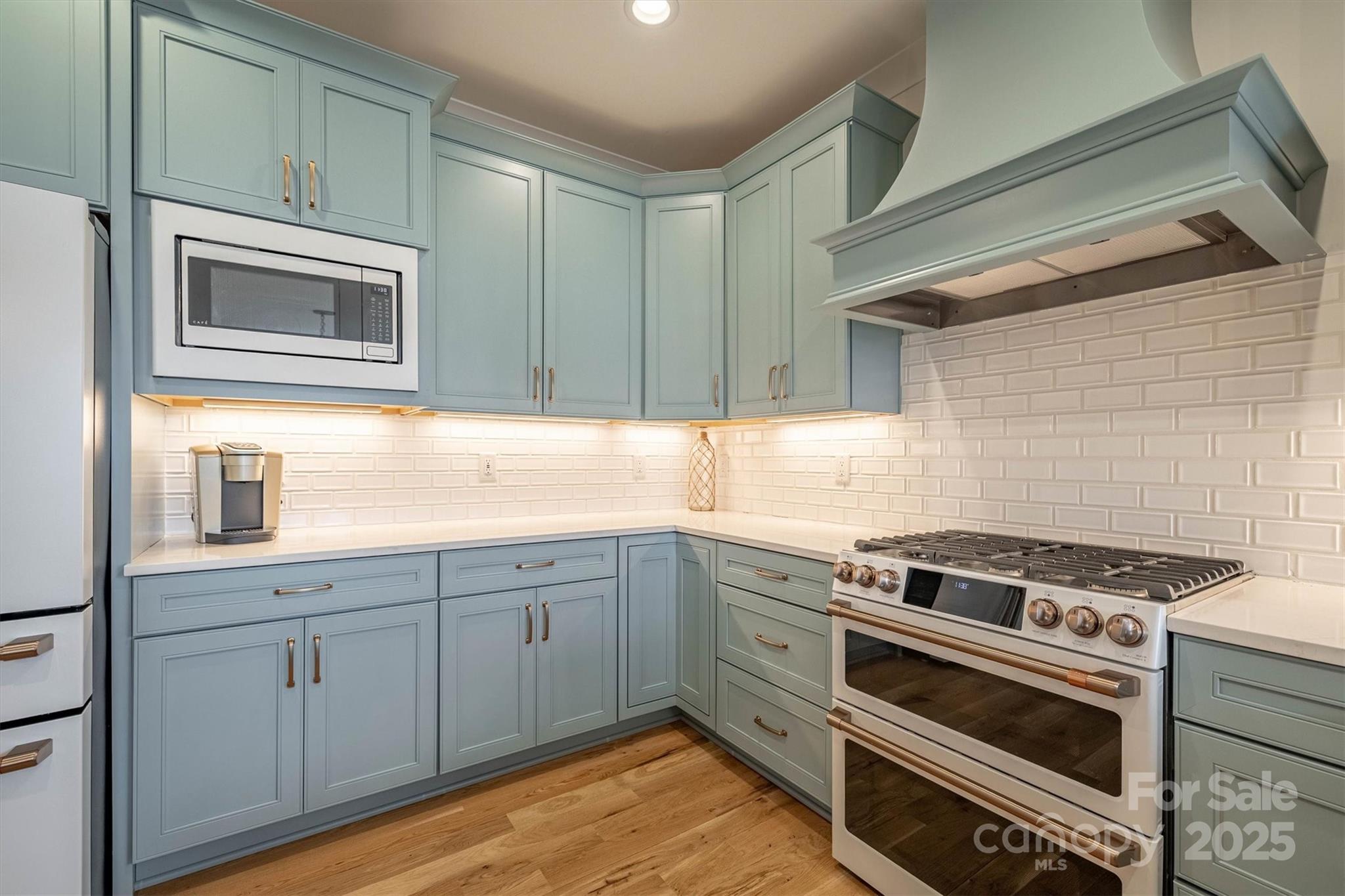 Bear Cliff - Residential