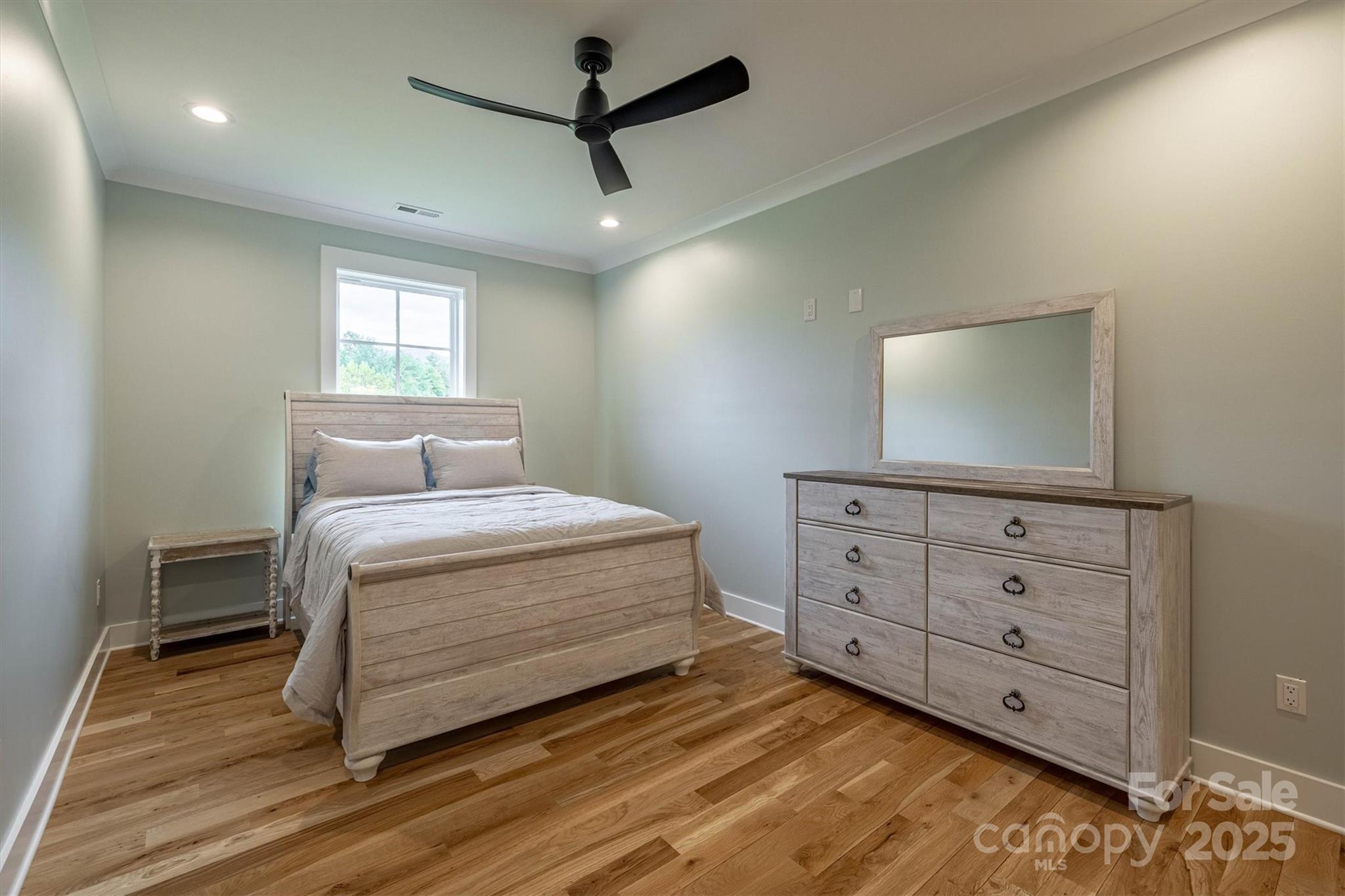 Bear Cliff - Residential