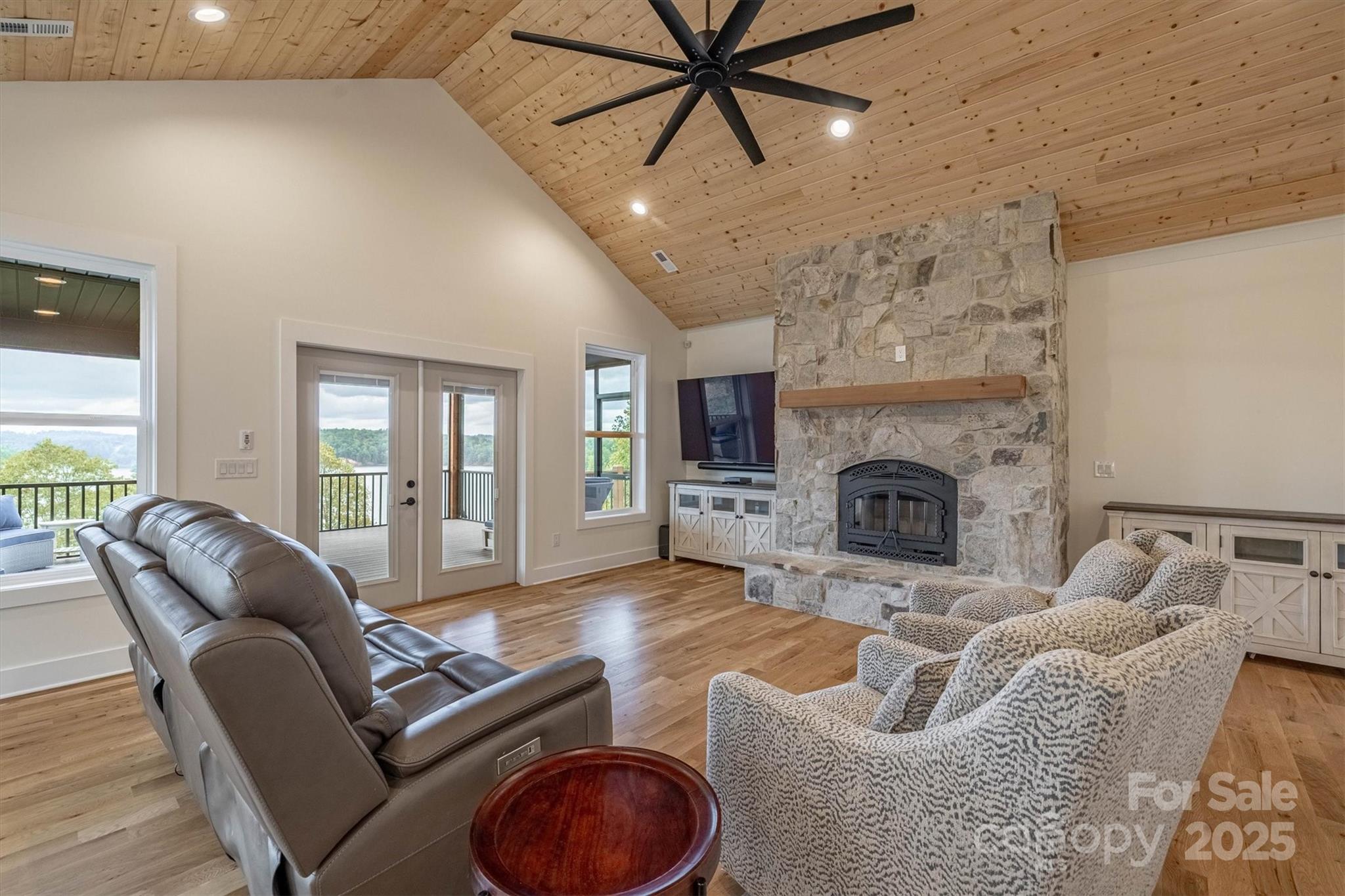 Bear Cliff - Residential