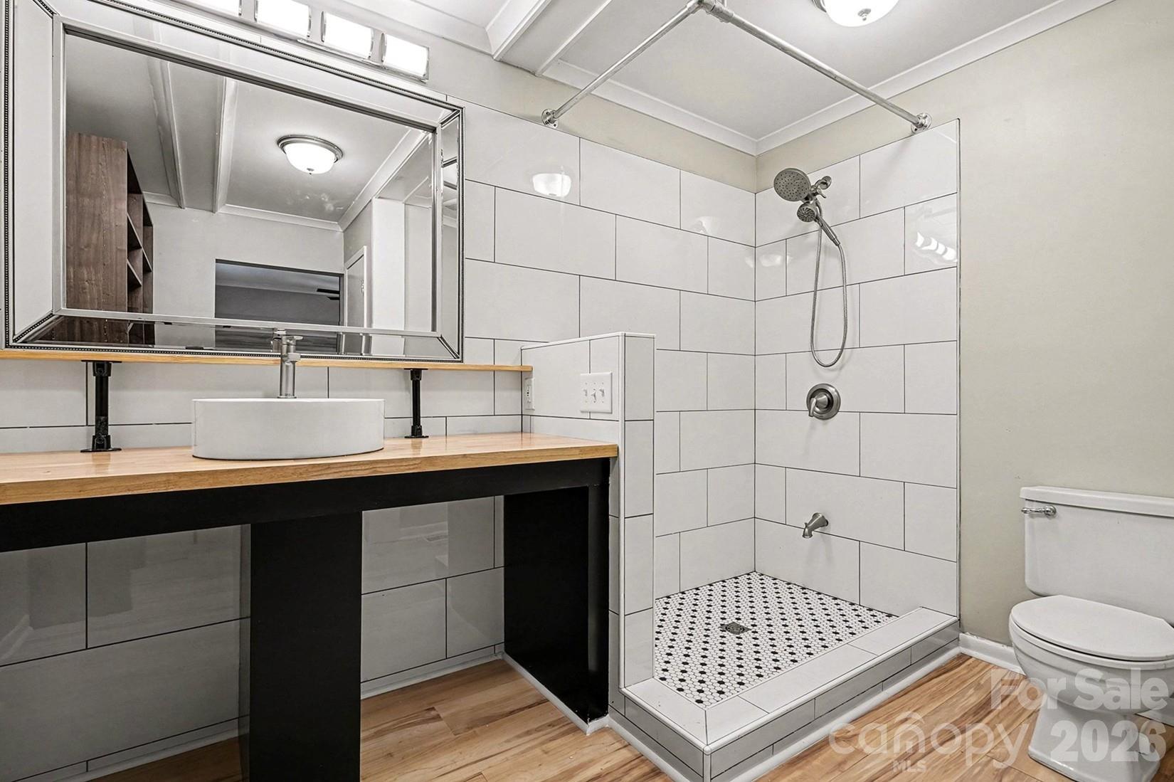 6041 Heath Valley Road