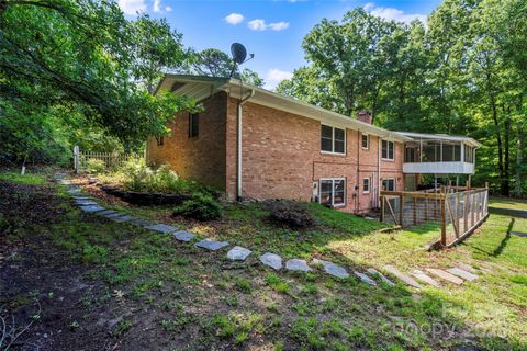 A home in Hendersonville