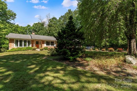 A home in Hendersonville