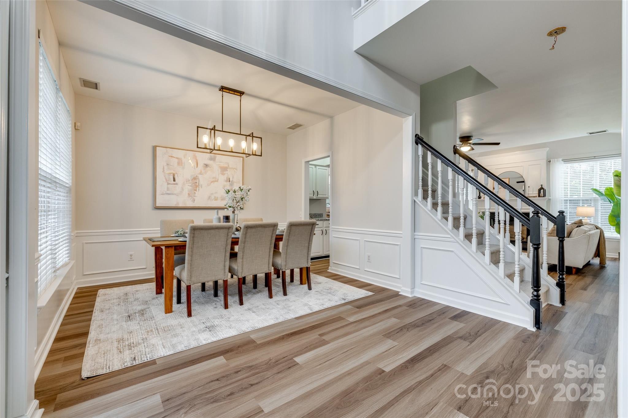 6092 Creekview Court