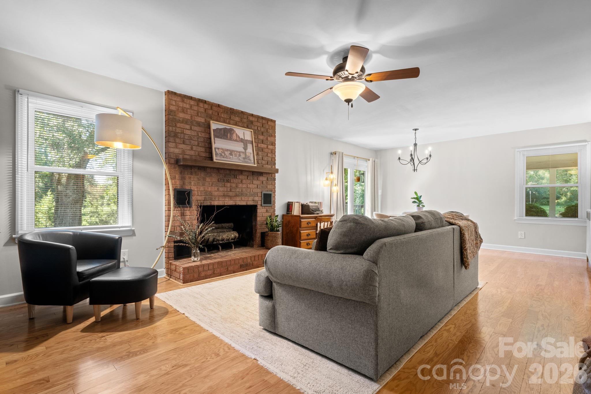 2729 Sandy Ford Road