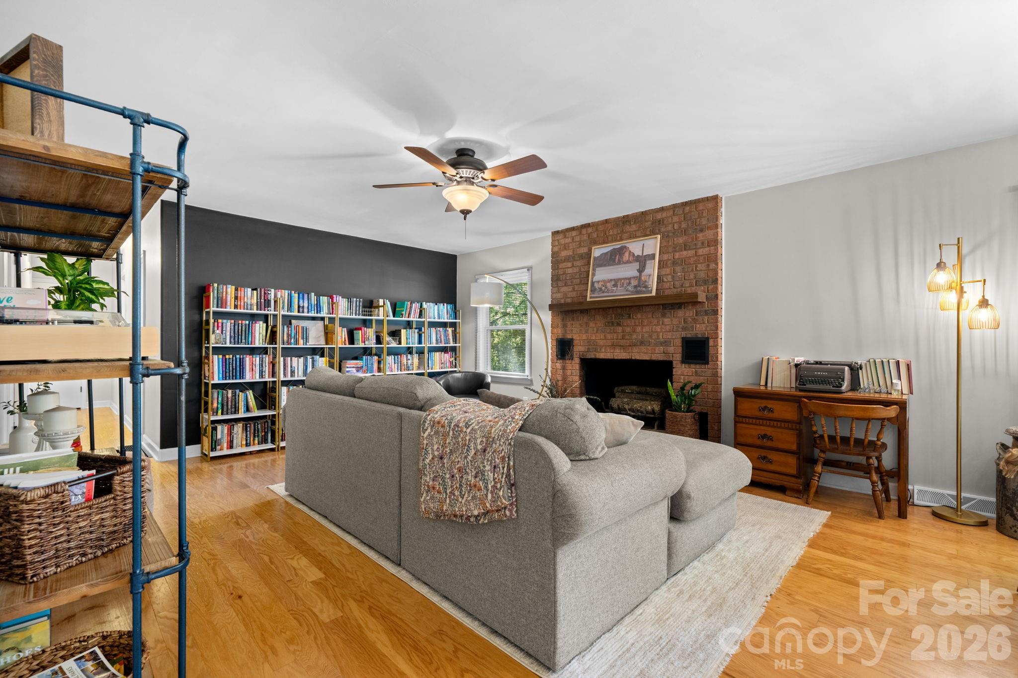 2729 Sandy Ford Road