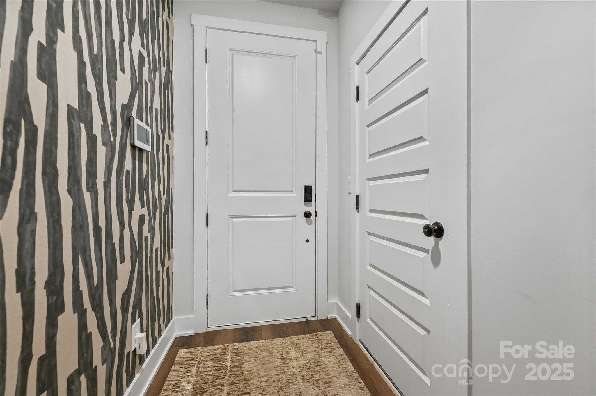 5027 Tiny Lane
