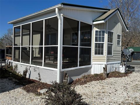 171 Grand View Drive New London NC 28127