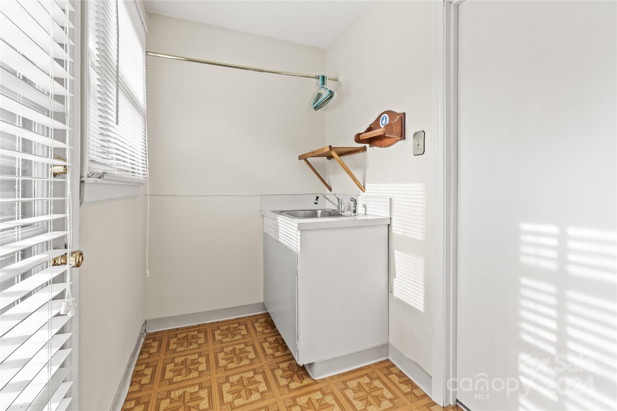 Falconbridge - Residential