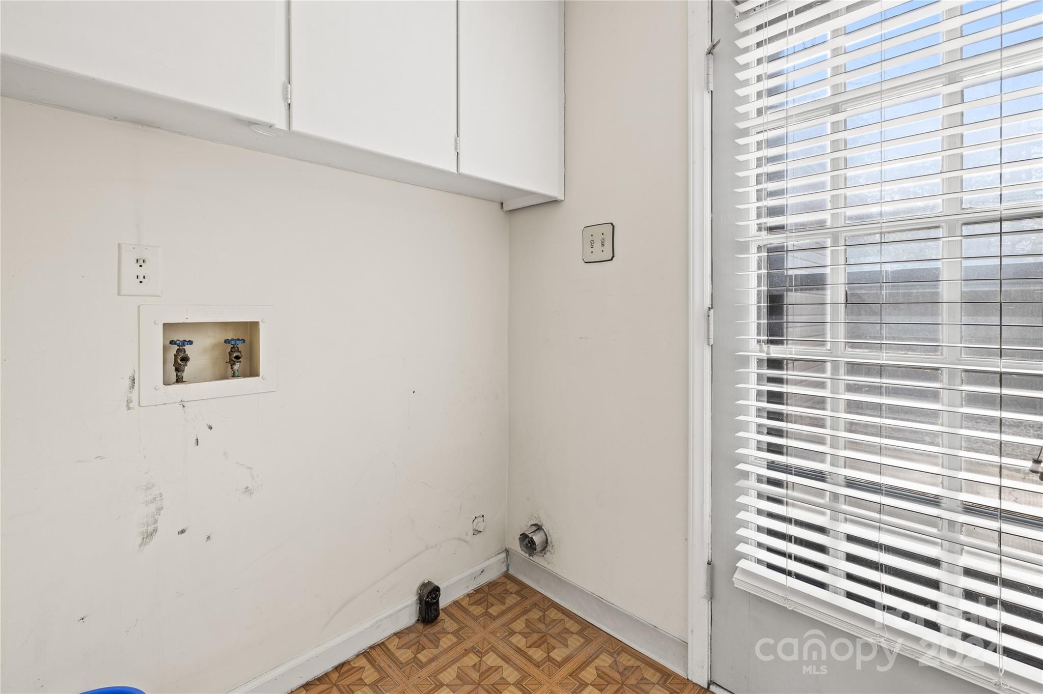 Falconbridge - Residential